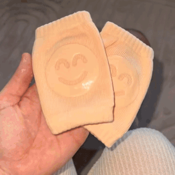SmileSteps - Soft, Safe, and Smiling Knee Pads for Your Baby’s First Steps